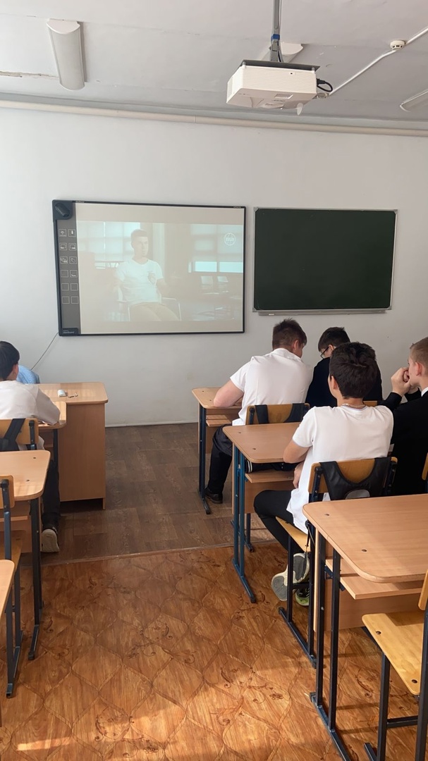 «Пробую профессию в сфере медицины»..